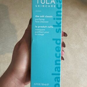 Tula Skincare The Cult Classic Cleanser - Light Blue